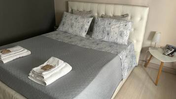 1 Schlafzimmer, Bügeleisen/Bügelbrett, kostenloses WLAN, Bettwäsche