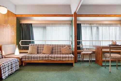 Appartement "Nives" avec vue sur les montagnes, piscine intérieure et Wi-Fi