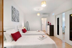 2 camere, ferro/asse da stiro, Wi-Fi gratuito, lenzuola