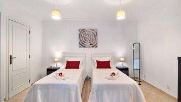 2 habitaciones, tabla de planchar con plancha y wifi gratis