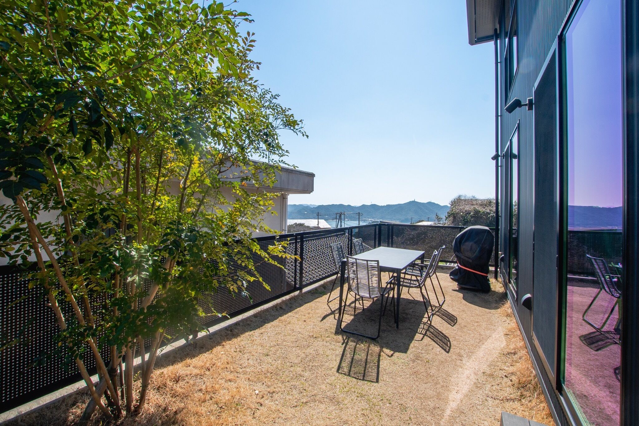 屋外ダイニングエリア