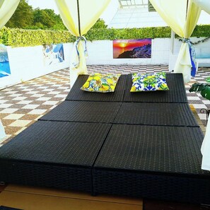 Property grounds - 16tatami size Japanese bed room dining room with private Pool garden  - Cat Villa / Hiki-gun Saitama (Hiki-gun)