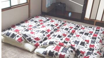 2 bedrooms, desk, free WiFi, bed sheets