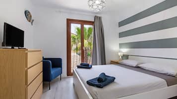 1 bedroom, iron/ironing board, free WiFi, bed sheets