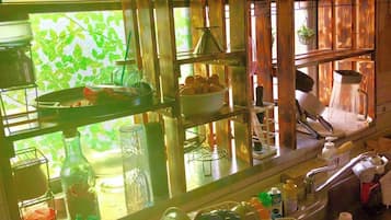 Fridge, microwave, stovetop, cookware/dishes/utensils