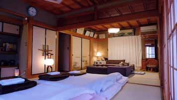 1 bedroom, desk, free WiFi, bed sheets