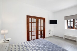 2 quartos, Wi-Fi de cortesia, roupa de cama