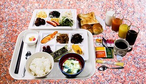 Free breakfast 