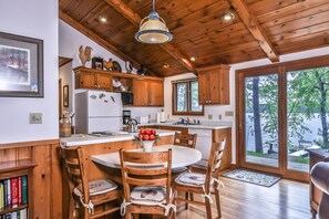 Fridge, oven, stovetop, coffee/tea maker - Stepaway Vacation Rentals- Schneider Cabin (Sayner)