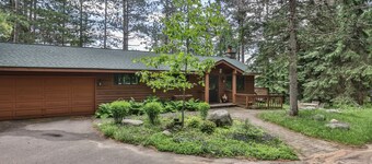 Stepaway Vacation Rentals- Schneider Cabin