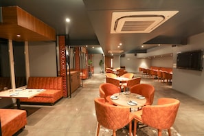Bar (en el alojamiento)
