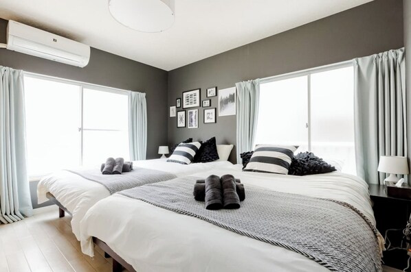 3 多间卧室、办公桌、熨斗/熨衣板、免费 WiFi