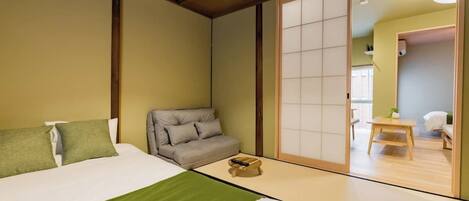 4 habitaciones, escritorio, tabla de planchar con plancha y wifi gratis