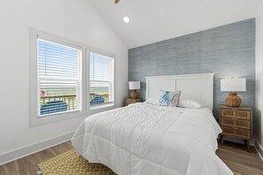 4 bedrooms, WiFi, bed sheets