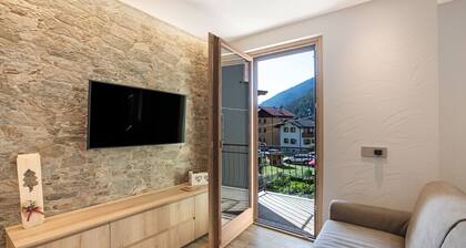 Holiday Apartment "Casa Cecilia tra Bormio e Livigno" with Mountain View & Balcony