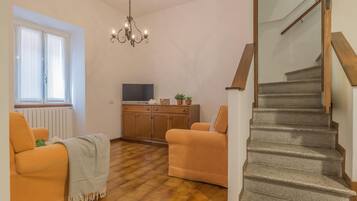Apartment | 2 bedrooms, WiFi
