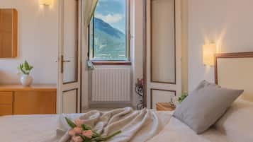 Apartment | 2 bedrooms, WiFi