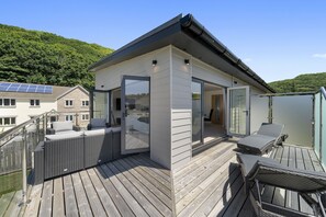 Terrace/patio - Beautifully designed holiday home, The Cube. (Portreath)