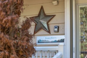 Exterior detail - Serene Escape at Ramblin Rose #3 Peaceful Retreat (Sequim)