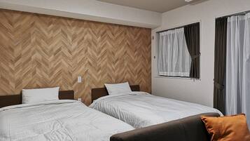 1 bedroom, desk, free WiFi, bed sheets