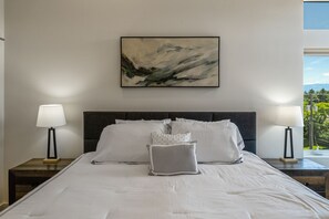 2 bedrooms, travel cot, WiFi, bed sheets