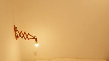 3 chambres, bureau, Wi-Fi gratuit, draps fournis