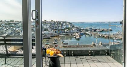 The Captain's Cottage - An exceptional three storey refurbished Victorian home