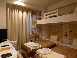 1 bedroom, desk, iron/ironing board, free WiFi - Smoking Triple Stay without meals Recommended / Sapporo Hokkaidō (Sapporo)