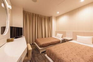 1 habitación, escritorio, tabla de planchar con plancha y wifi gratis 