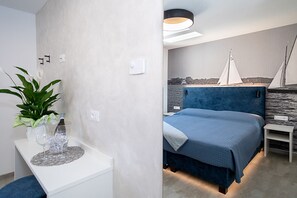 1 bedroom, in-room safe, free WiFi, bed sheets