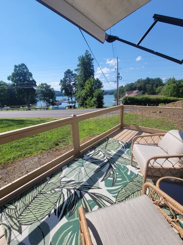 The Parrot Perch! 1 bedroom on Lake Chatuge