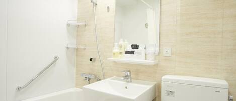 Séchoir à cheveux, serviettes fournies