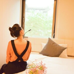 1 bedroom, desk, iron/ironing board, free WiFi