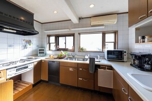 Fridge, microwave, stovetop, cookware/dishes/utensils