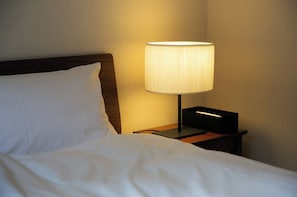 3 soverom, skrivebord, wi-fi (inkludert) og sengetøy