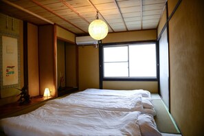 2 bedrooms, desk, iron/ironing board, free WiFi - 1 station from Kyoto station 3 minutes walk from  - Nishioji Ichi / Kyoto Kyōto (Kyoto)