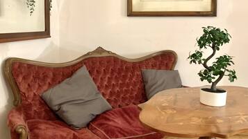 Camera Comfort | Biancheria da letto di alta qualità, una cassaforte in camera