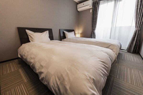 1 bedroom, desk, free WiFi, bed sheets