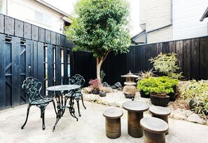 屋外ダイニングエリア