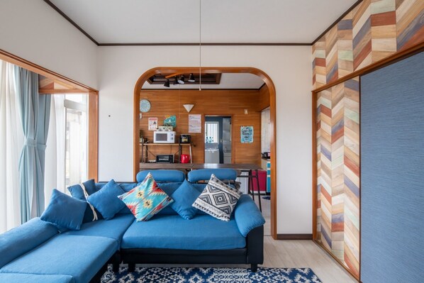 TV - Comfortable Beach House Detached house 3LDK 8 peop / Sambu-gun Chiba (Sambu-gun)