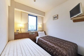 1 habitación, escritorio, tabla de planchar con plancha y wifi gratis 