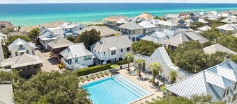 Carriage House w/Tesla Charger | Steps to Coquina Pool & Beach Access | 3 Bikes