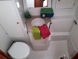 Villa, 2 Queen Beds | Bathroom