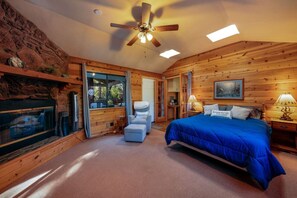 3 Schlafzimmer, Schreibtisch, Bügeleisen/Bügelbrett, kostenloses WLAN