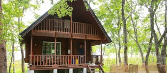 Log style family type pet OK / Gujo Gifu