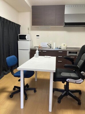 Fridge, microwave, stovetop, cookware/dishes/utensils - Longterm stay plan / Kyotango Kyōto (Kyotango)