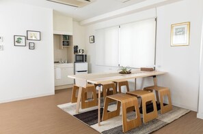 Dining - RIVER SUITES TWO 10 peopleWiFi / Hiroshima Hiroshima (Hiroshima)