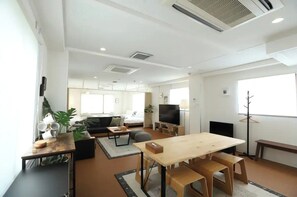 Interior - RIVER SUITES THREE 10 peopleWiFi / Hiroshima Hiroshima (Hiroshima)