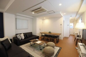 TV, DVD player