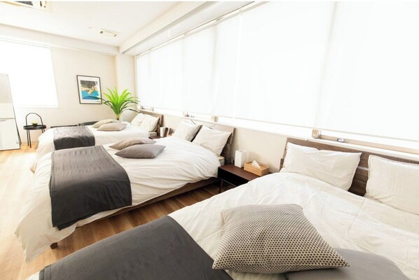 1 bedroom, desk, free WiFi, bed sheets
